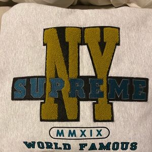 Large Supreme Sweatshirt